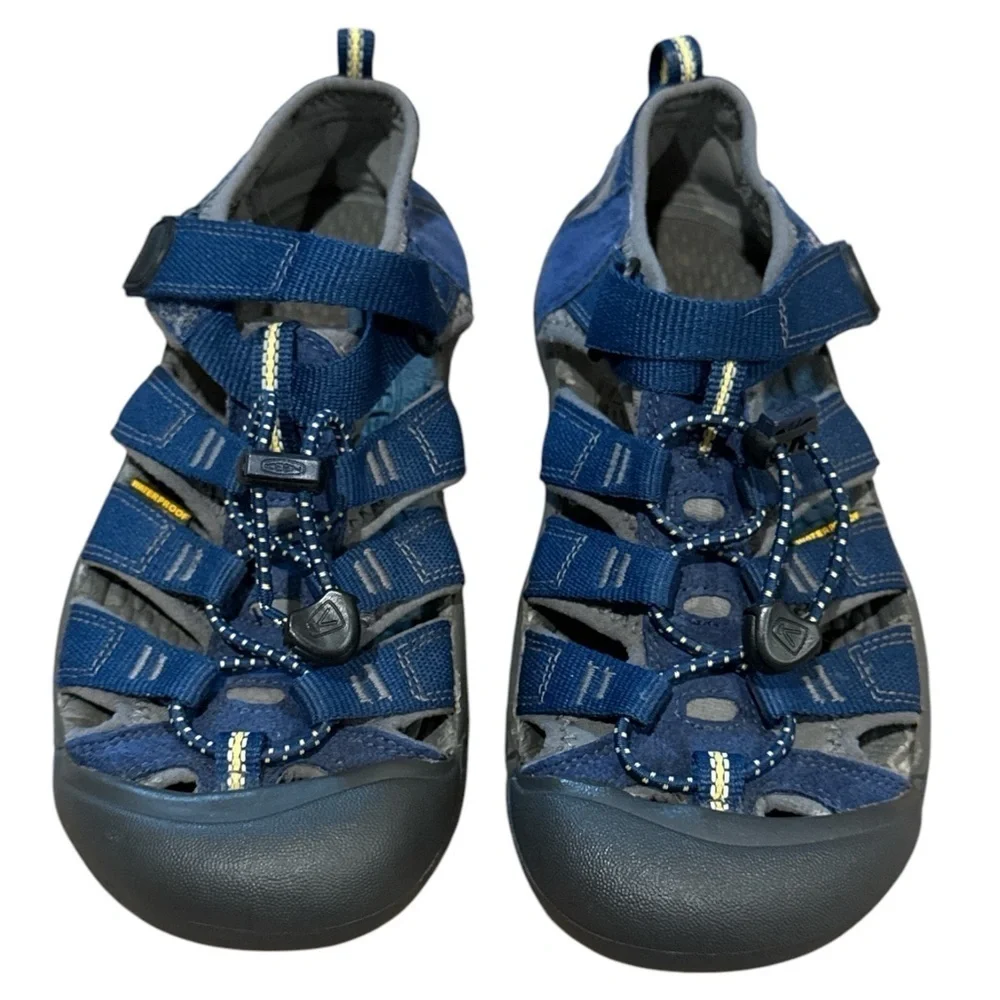 KEEN Boy’s Newport H2 Waterproof Athletic Hiking Sandals - Size 4